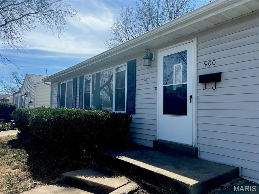 900 La Crosse Drive, Florissant, MO 63031 - #2