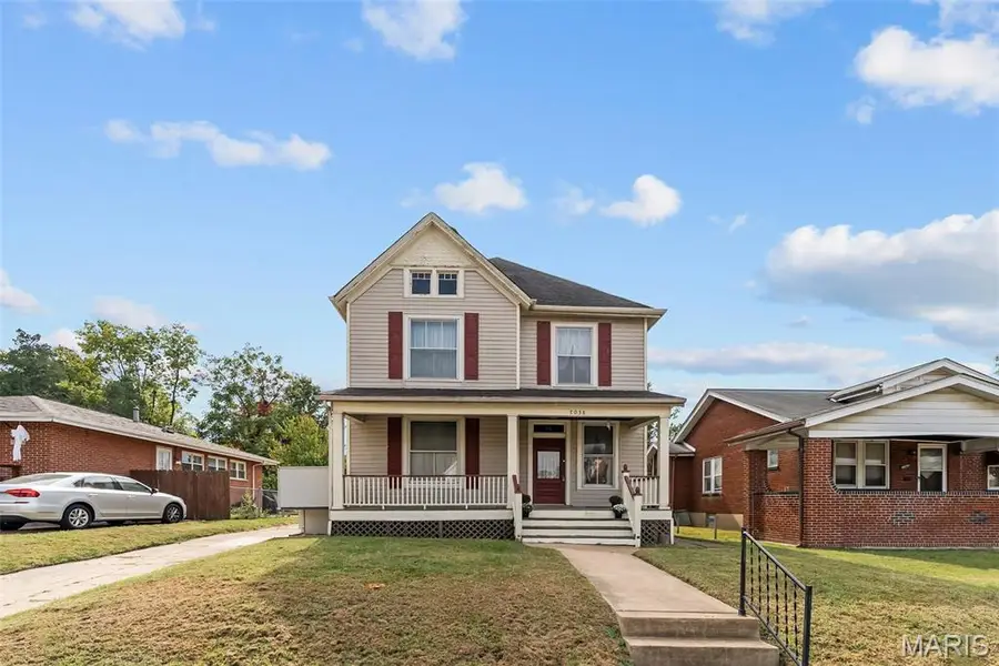 7038 Pernod Avenue, Saint Louis, MO 63139 - #2