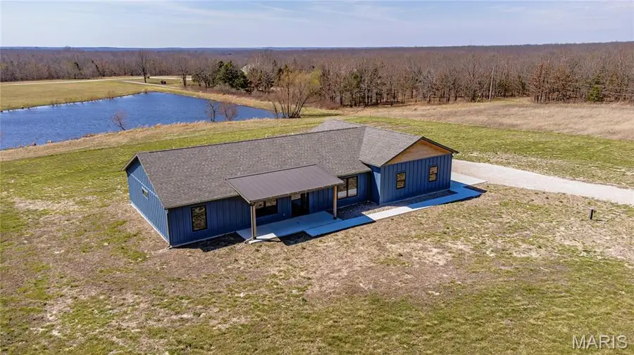 4218 Oak Hill Road, Cuba, MO 65453 - #2