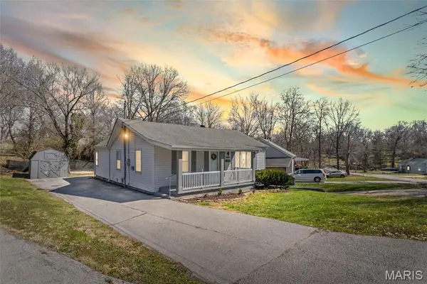 2425 La Salle Drive, Alton, IL 62002