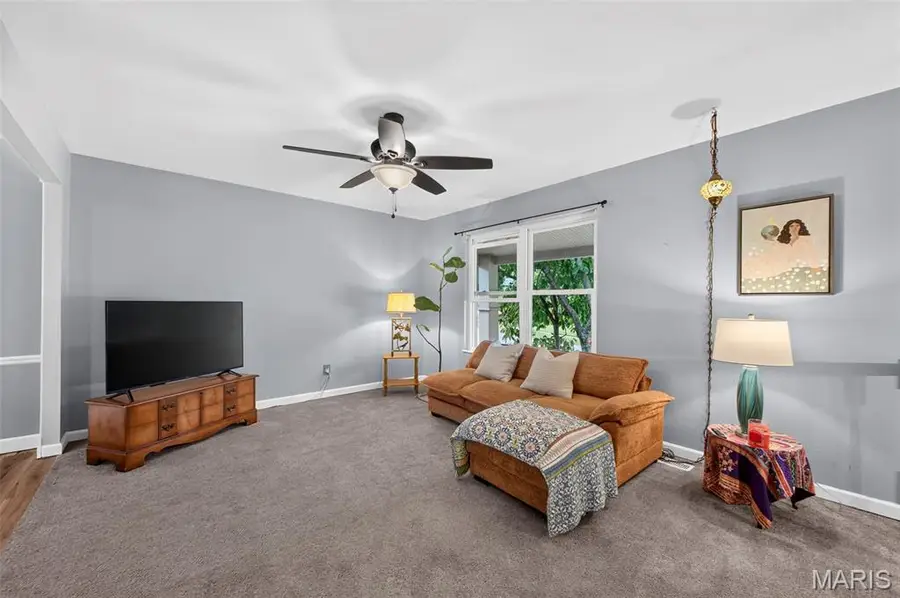 547 Golfwood Drive, Ballwin, MO 63021 - #3