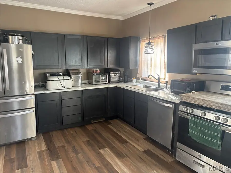 811 Andrews Street, Fredericktown, MO 63645 - #3