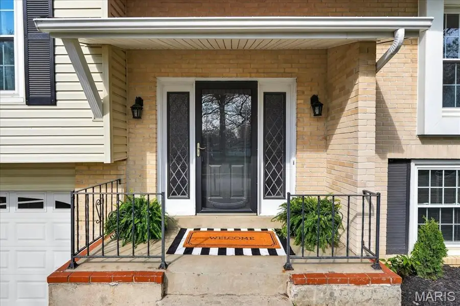 899 Parma Drive, Ballwin, MO 63021 - #2