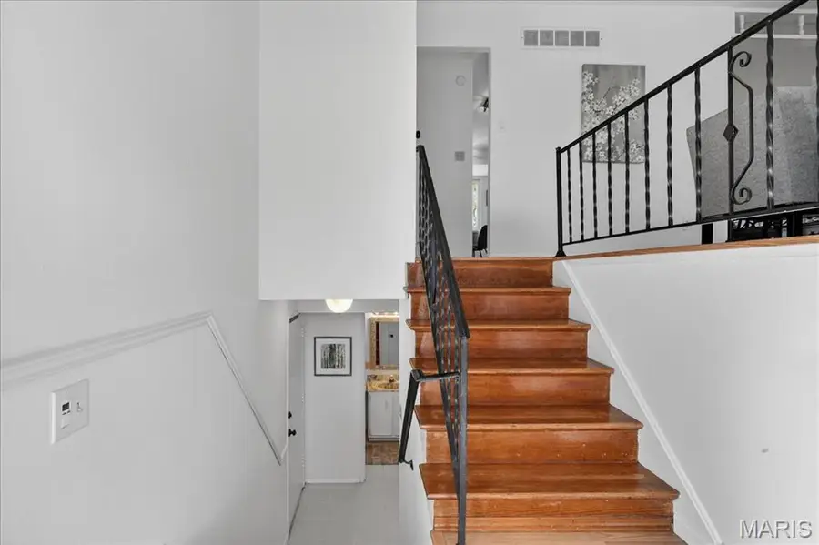 899 Parma Drive, Ballwin, MO 63021 - #3