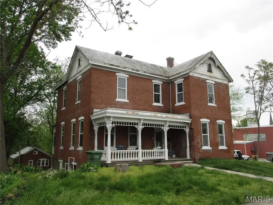 1009 Swanwick Street, Chester, IL 62233 - #2