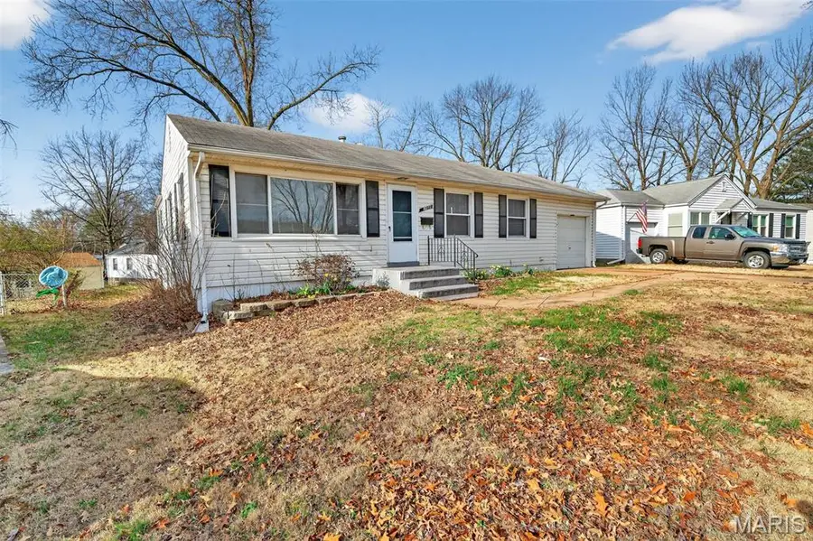 10213 Unicorn Drive, Saint Louis, MO 63137 - #2