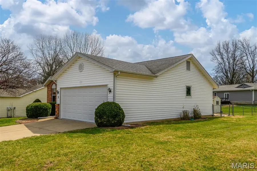 1 Pine Tree Court, Saint Peters, MO 63376 - #3