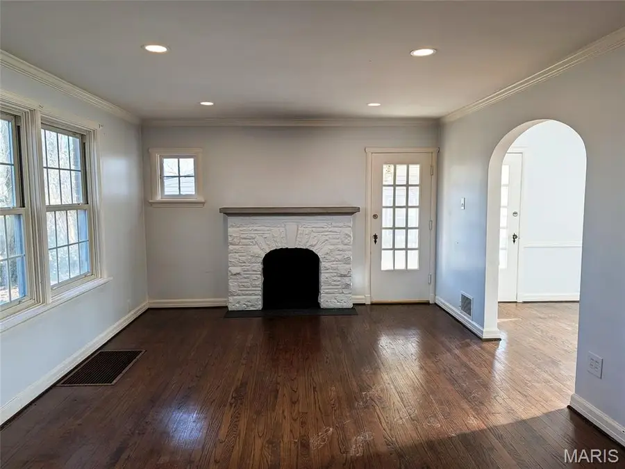 1931 Elm Street, Saint Charles, MO 63301 - #3