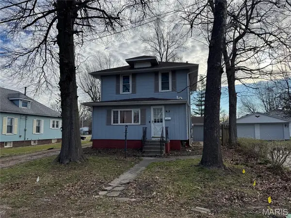 709 Mayo Street, Carlinville, IL 62626