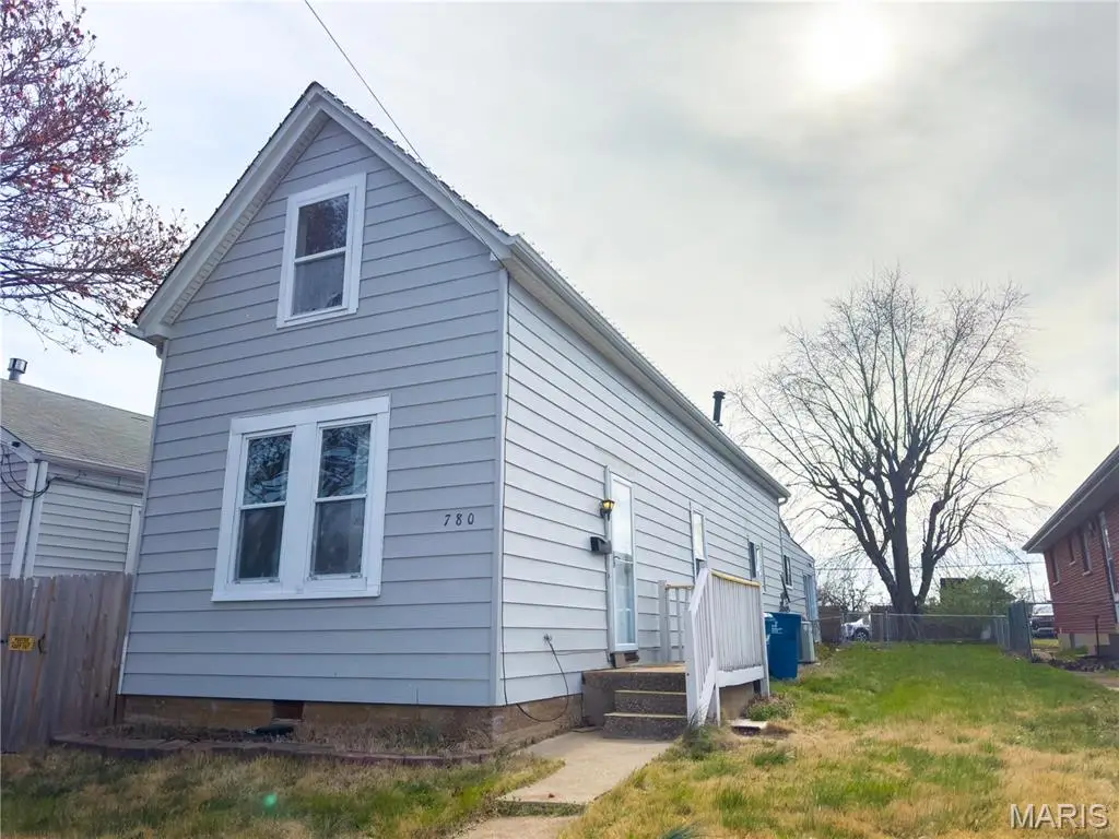 780 Pardella Avenue, Saint Louis, MO 63125 - #1