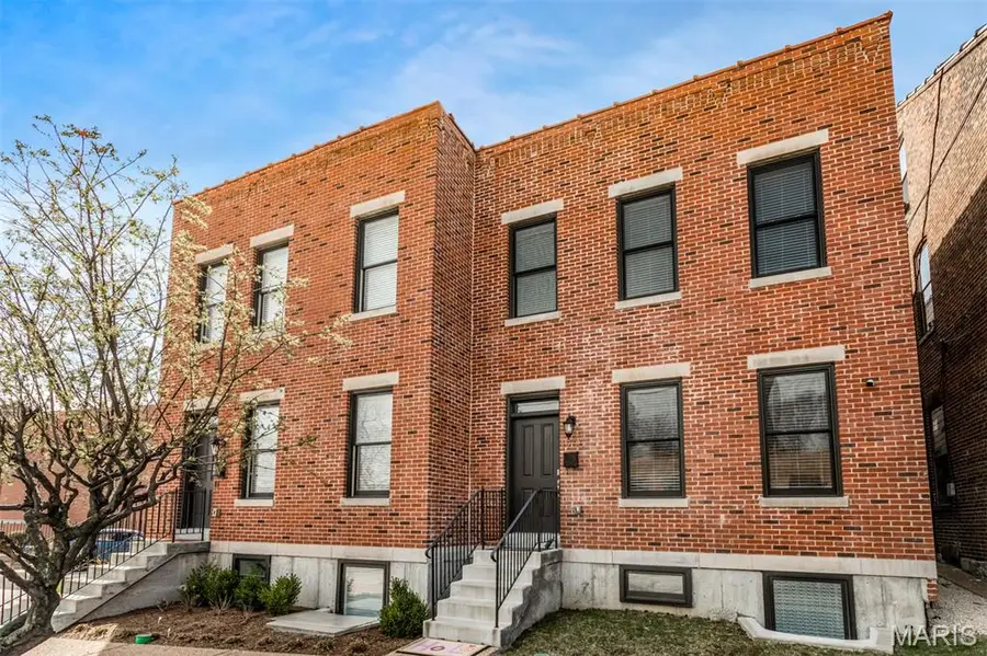 1206 Lynch Street, Saint Louis, MO 63118 - #2