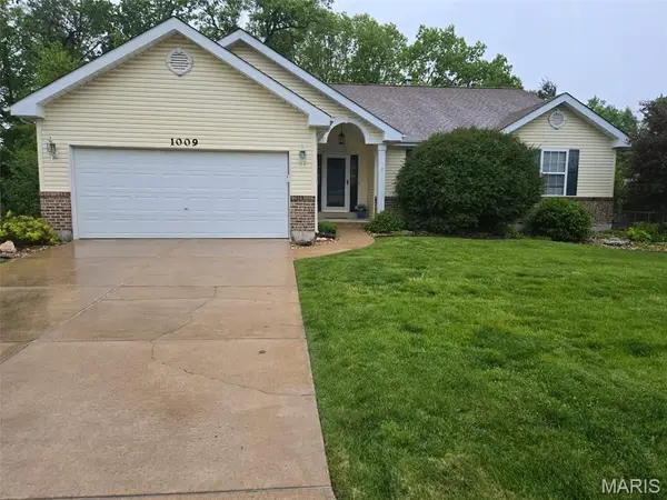 1009 Marions Cove Drive, Lake St Louis, MO 63367