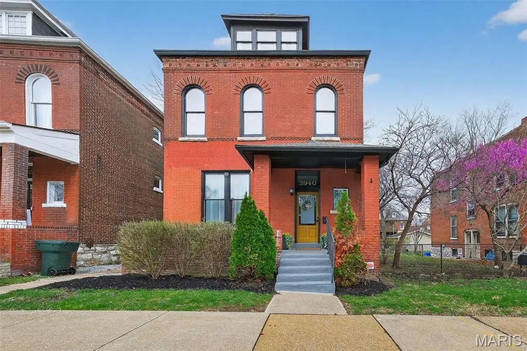 3940 Shaw Boulevard, Saint Louis, MO 63110 - #1
