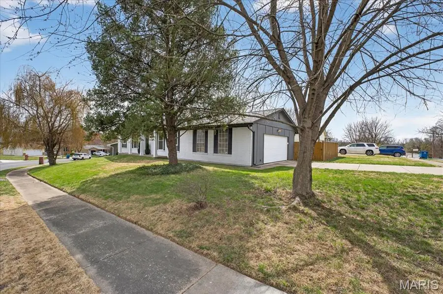 423 Quentin Drive, Saint Charles, MO 63301 - #2