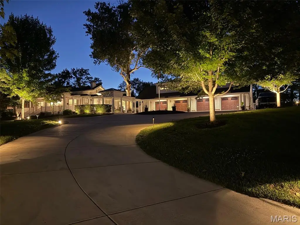 12775 W Watson Road, Sunset Hills, MO 63127 - #1