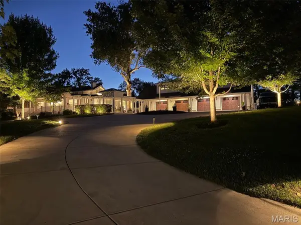 12775 W Watson Road, Sunset Hills, MO 63127