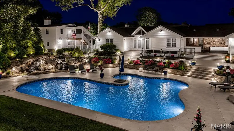 12775 W Watson Road, Sunset Hills, MO 63127 - #2