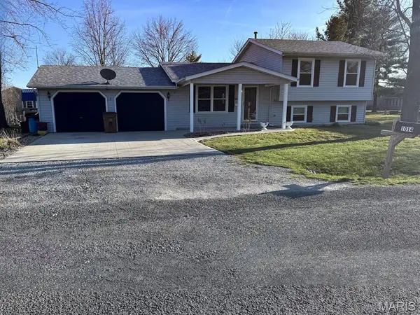 1014 E Mill Street, Staunton, IL 62088