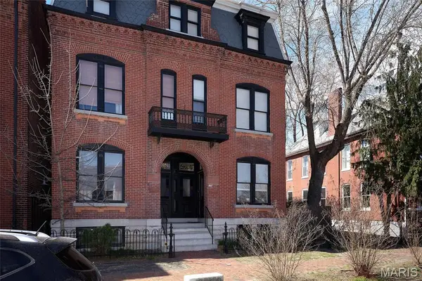 2419 S 12th Street, St Louis, MO 63104