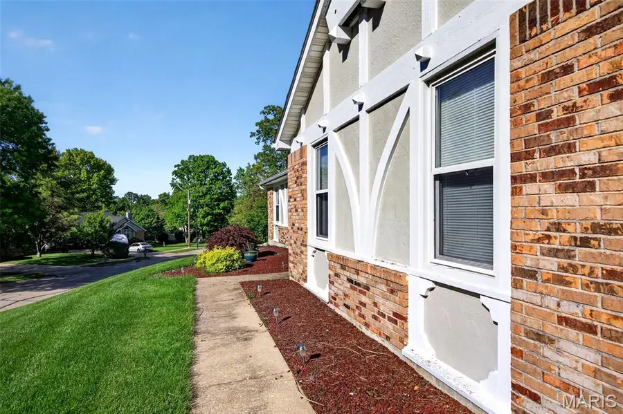 386 Westbrook Drive, Ofallon, MO 63366 - #3