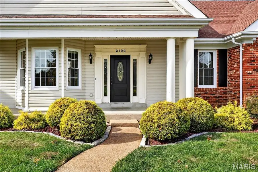 2102 Kehrs Ridge Drive, Chesterfield, MO 63005 - #2
