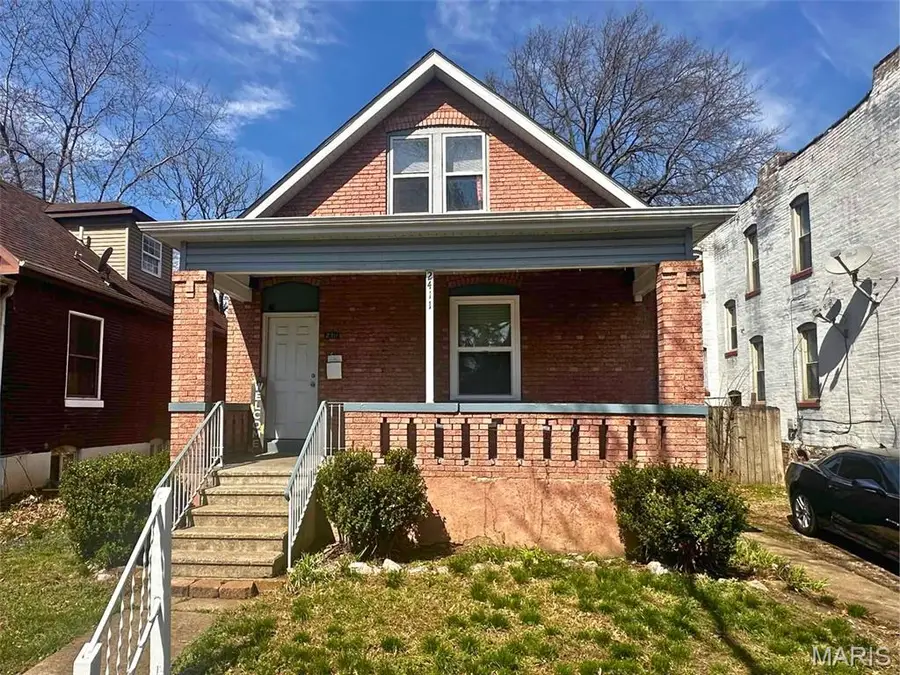 2411 Benton Street, Granite City, IL 62040 - #2