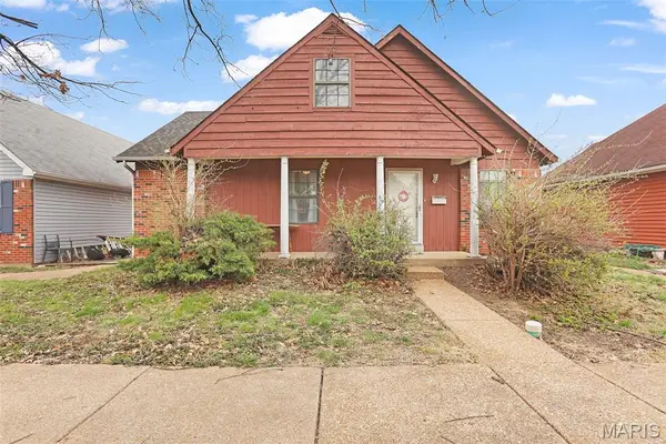 4317 E Fairfax Court, St Louis, MO 63113