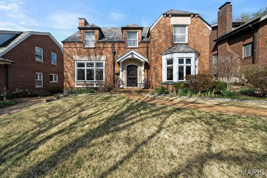 585 Stratford Avenue, University City, MO 63130 - #1