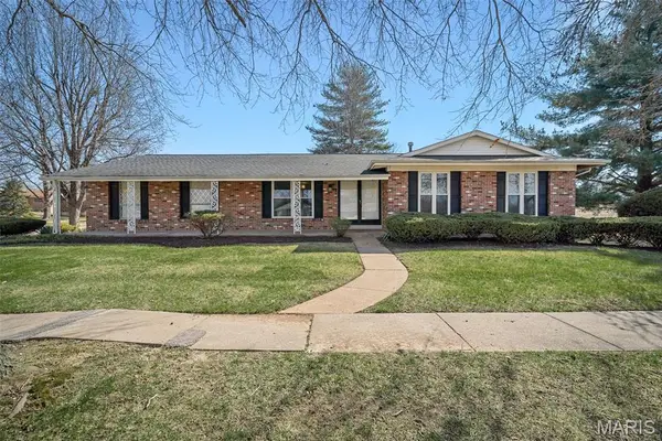 3906 Argonne Forest Drive, Florissant, MO 63034