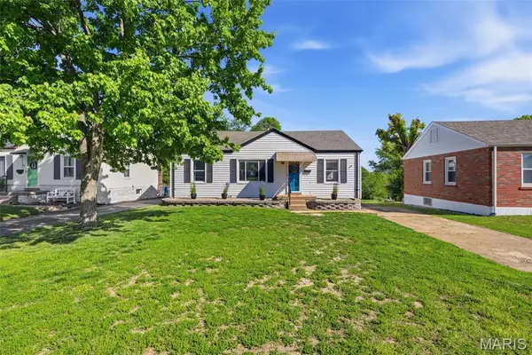 9233 Southview Lane, St Louis, MO 63123