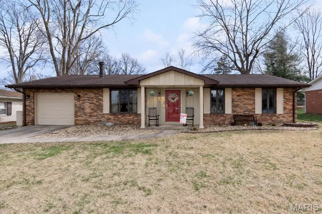 414 Parkview Drive, Lebanon, IL 62254 - #1