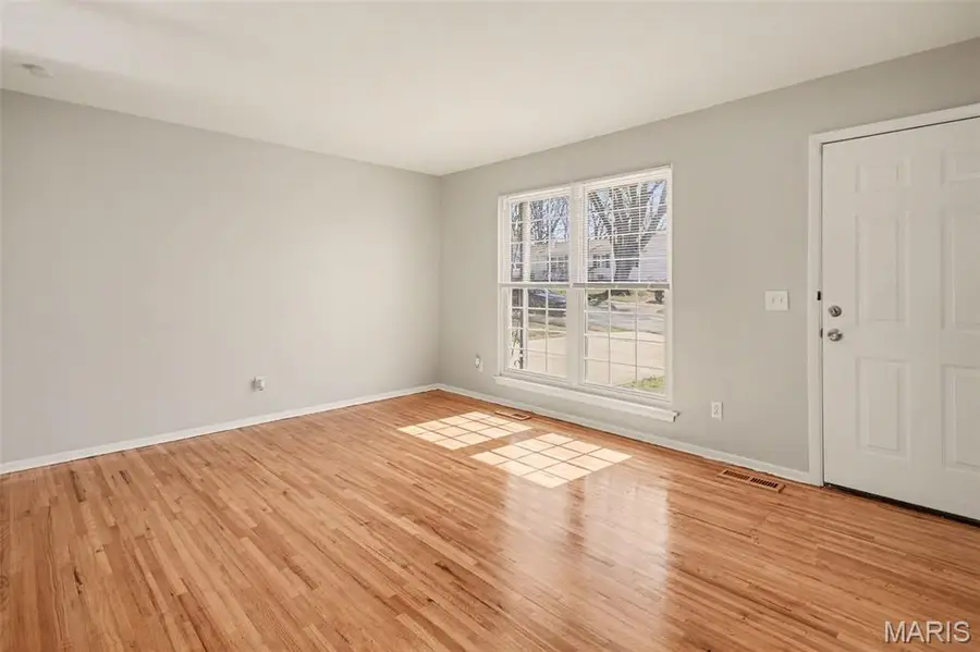 5319 Ville Angela Lane, Hazelwood, MO 63042 - #2