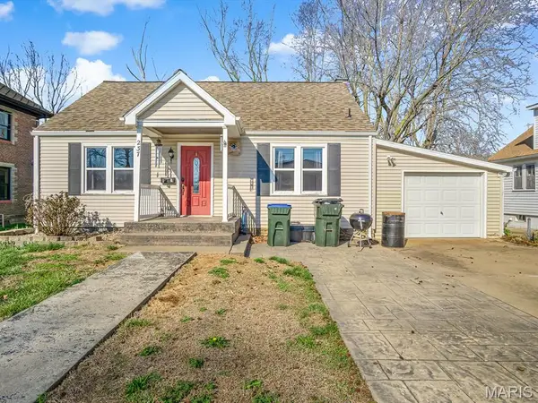 237 N Moore Street, Waterloo, IL 62298