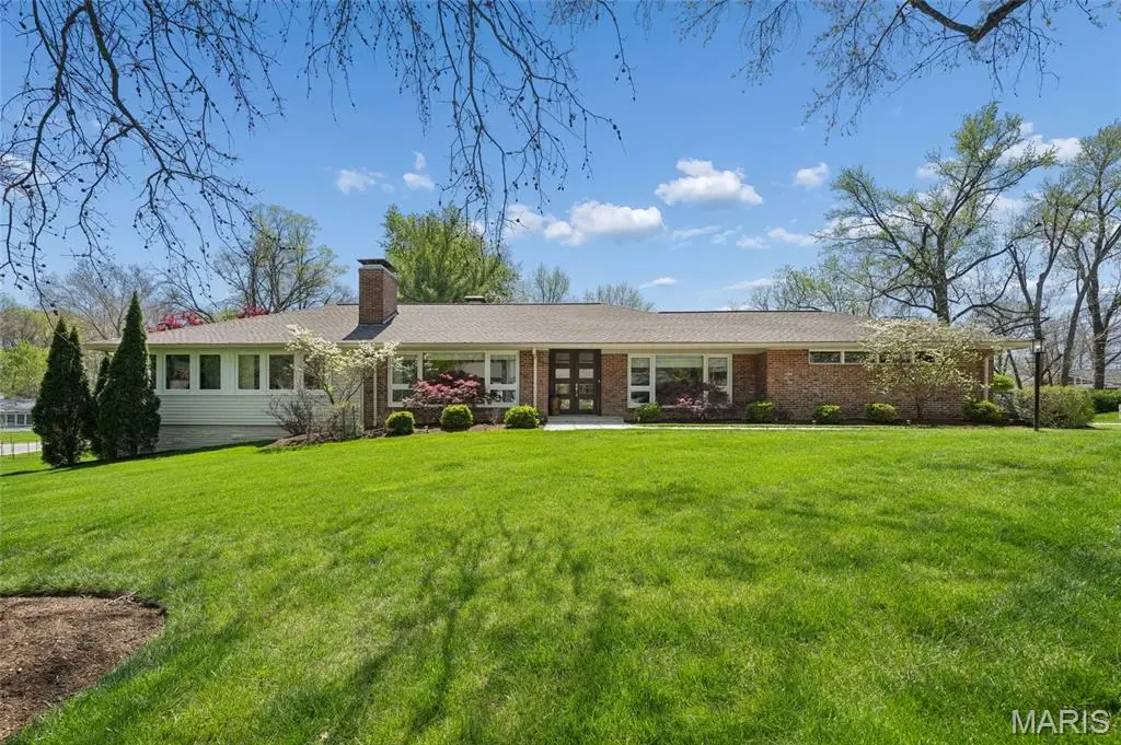 20 Dogwood Lane, Ladue, MO 63124 - #1