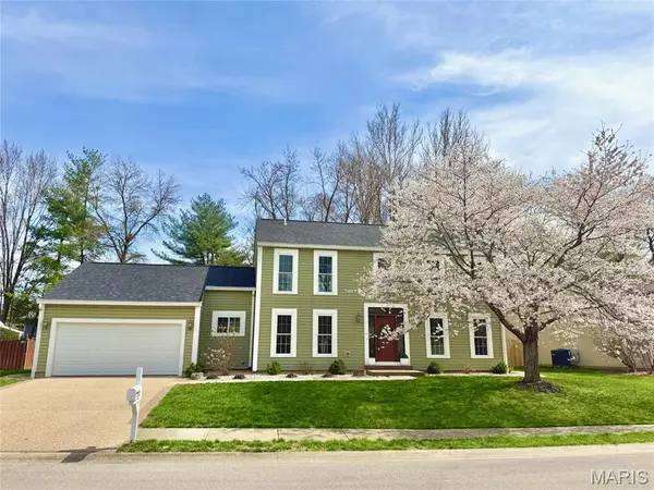 1033 Woods Way, O'Fallon, IL 62269