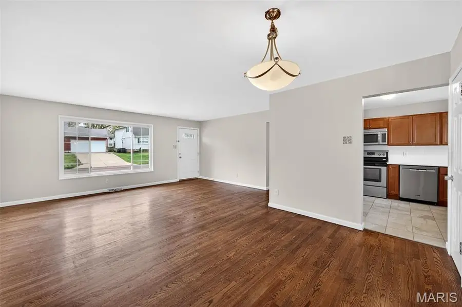 7243 General Sherman Lane, Saint Louis, MO 63123 - #2