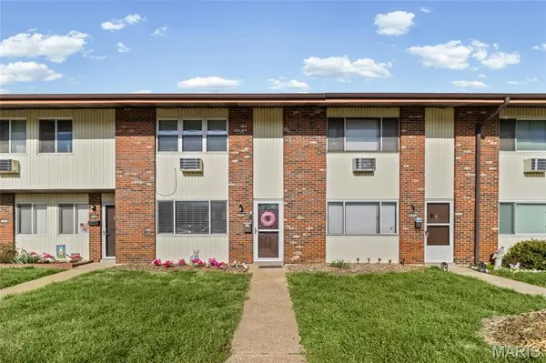 7451 Hazelcrest Drive, Hazelwood, MO 63042