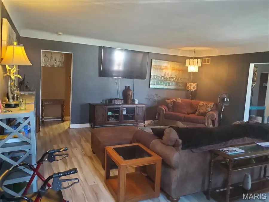 861 Pershing Street, East Saint Louis, IL 62203 - #2