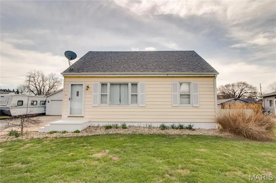 350 Woodland Avenue, Wood River, IL 62095 - #2