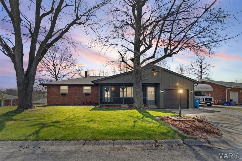 4917 W Hill Drive, Godfrey, IL 62035 - #1