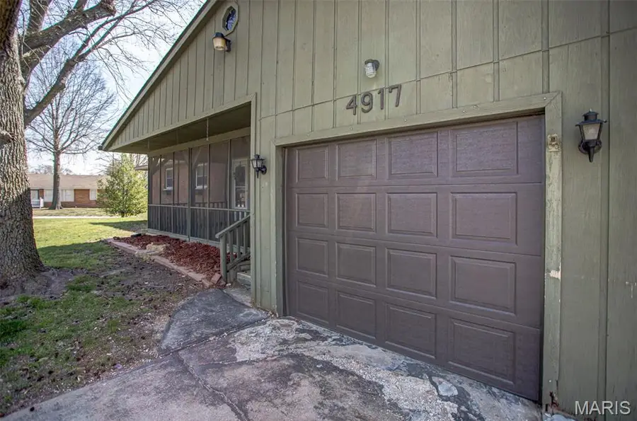 4917 W Hill Drive, Godfrey, IL 62035 - #3