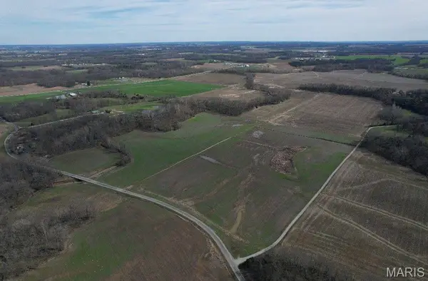 000 South Fork Rd., Red Bud, IL 62278