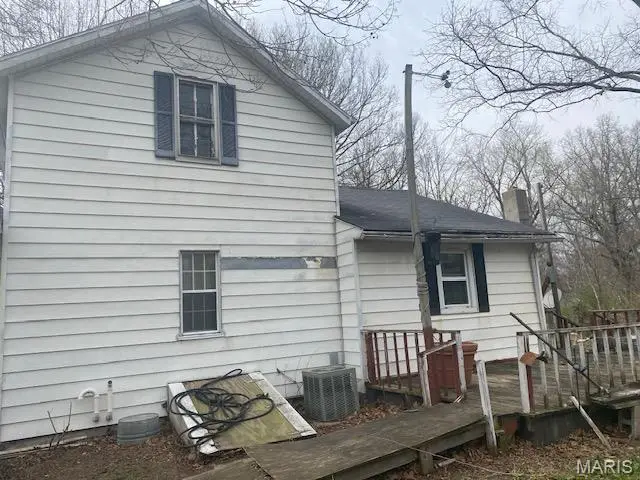 285 W 2nd Street, Oakdale, IL 62268 - #3