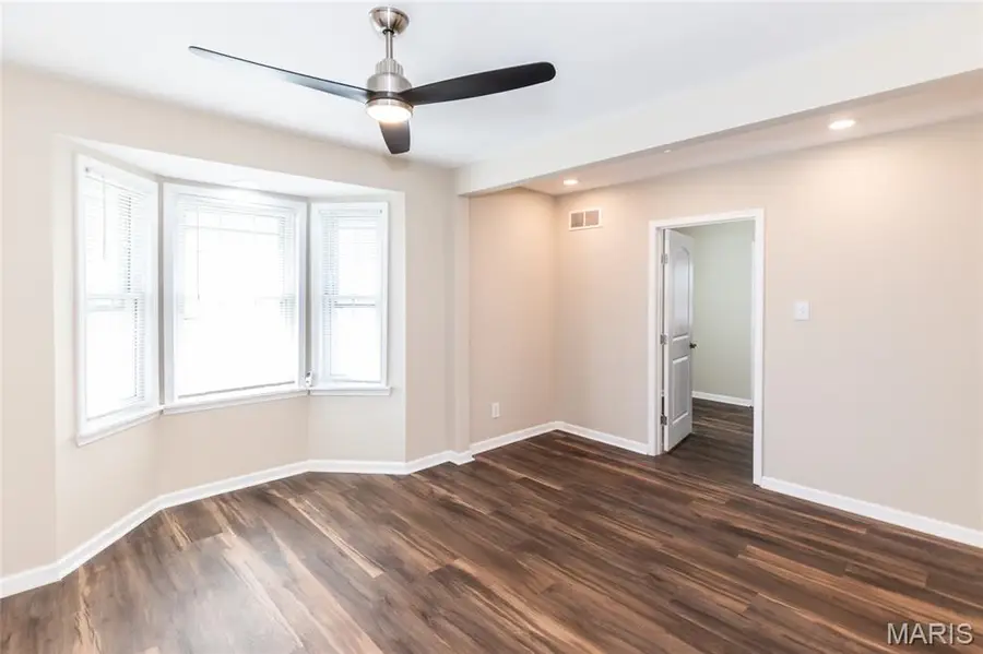 6019 Jackson Avenue, Berkeley, MO 63134 - #2