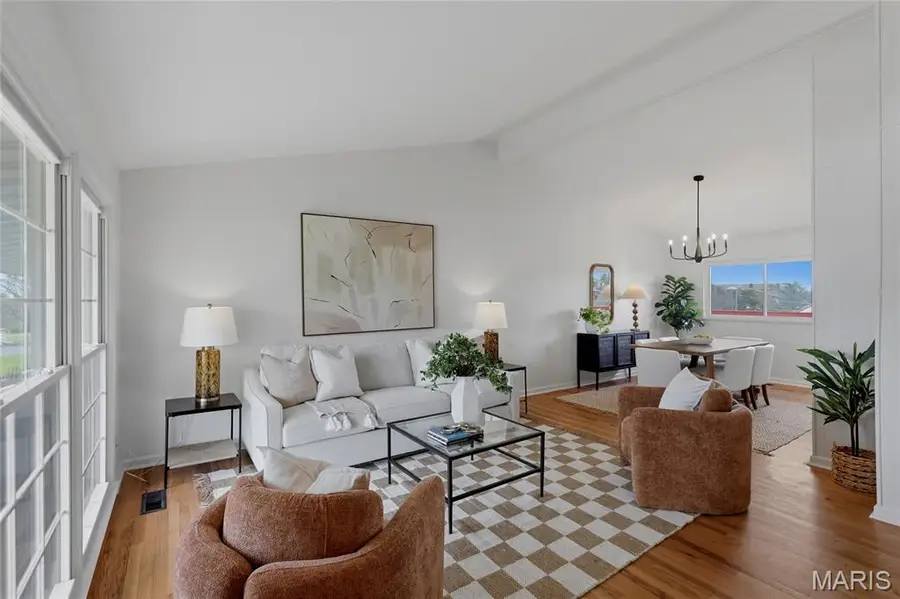 182 Meadowlark Drive, Saint Louis, MO 63146 - #3