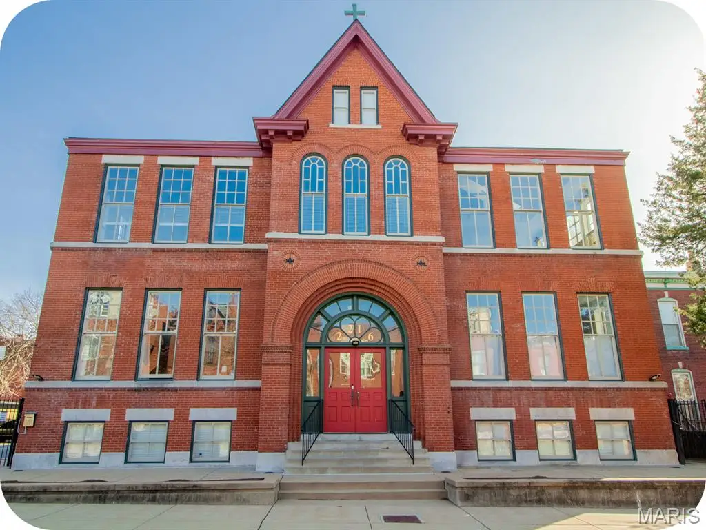2216 Sidney Street #10, Saint Louis, MO 63104 - #1
