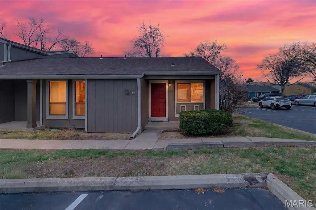 54 Breezy Knoll Lane, Lake Saint Louis, MO 63367 - #1