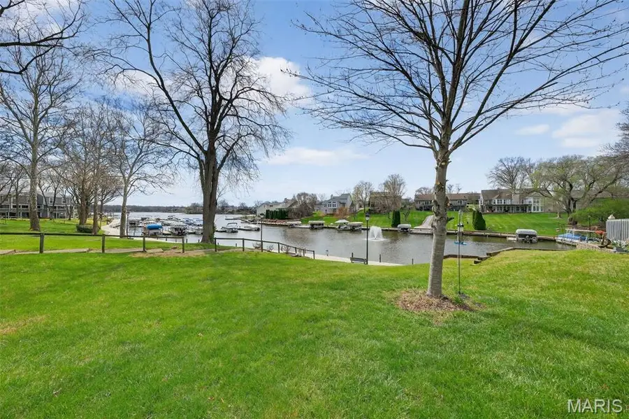 54 Breezy Knoll Lane, Lake Saint Louis, MO 63367 - #3