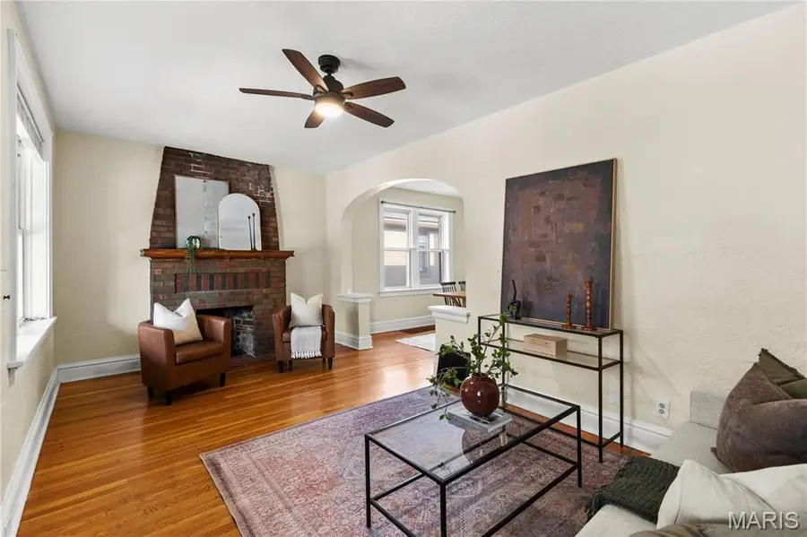 6418 Oleatha Avenue, Saint Louis, MO 63139 - #3