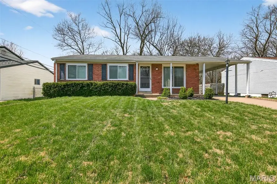 3051 Charmbrook Lane, Maryland Heights, MO 63043 - #3